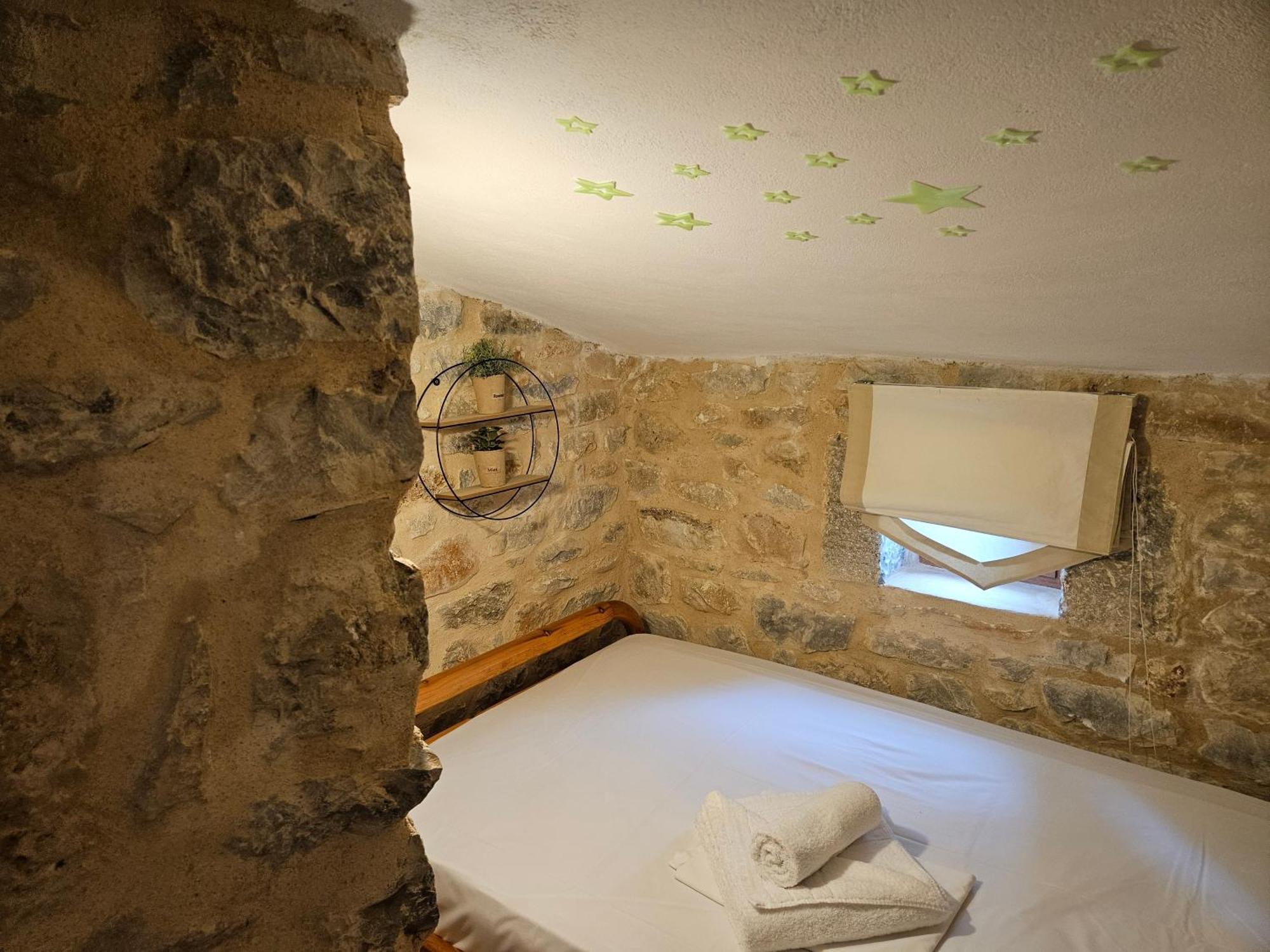Apartment Kamares Stone House 2 Alika